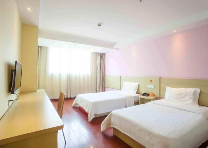 7 Days Inn Shenzhen Longhua Branch