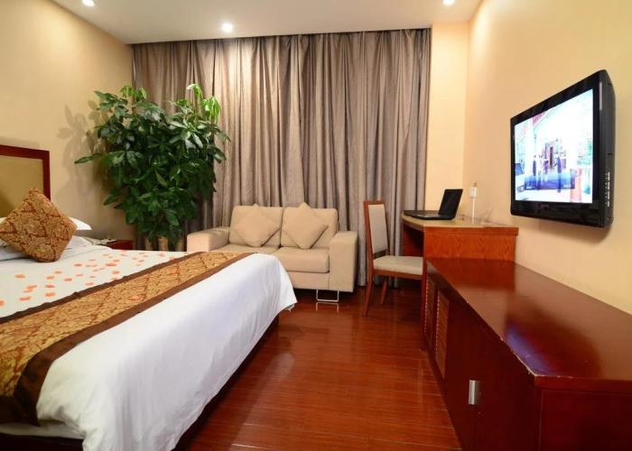 Ji Hotel Shenzhen North Railway Station