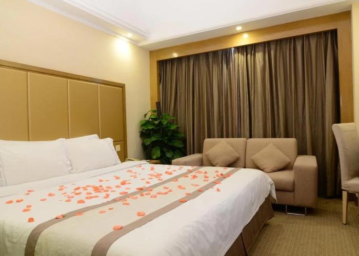 Ji Hotel Shenzhen North Railway Station