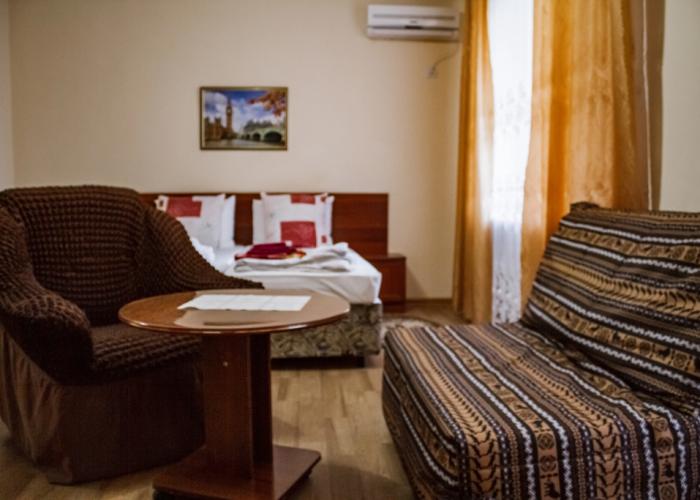 Elena Guest House 