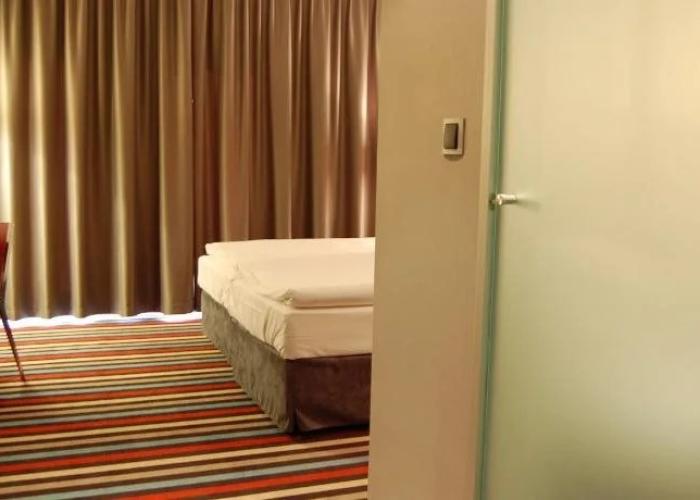 Silver Hotel & Gokart Center