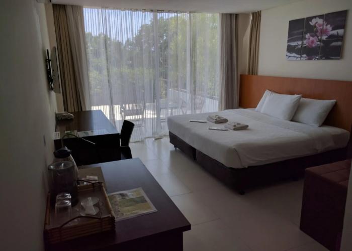 Ocean Suites Boutique Hotel