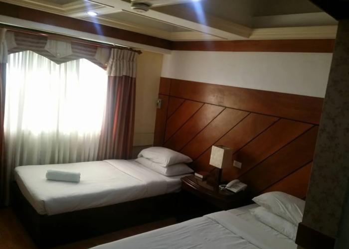 Wregent Plaza Hotel
