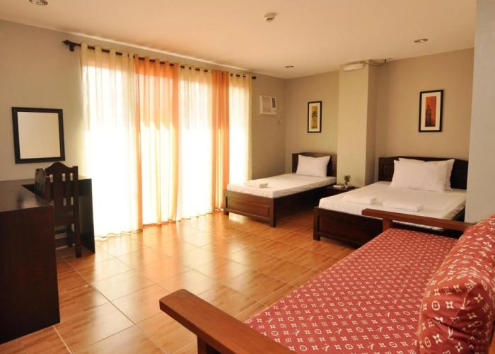 Harbour Gardens Tourist Inn