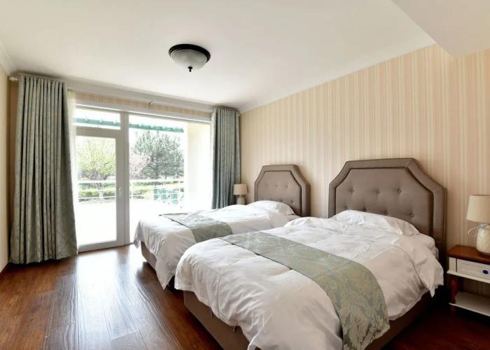 Qingdao Oceanside Hotel & Resort