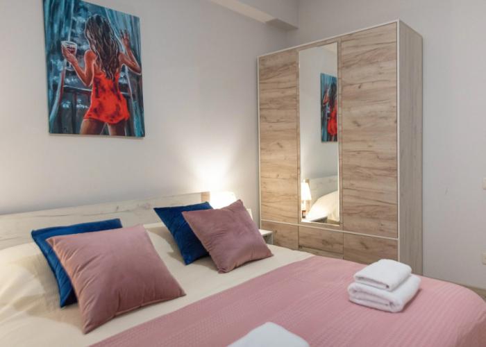 V Khoroshem Komplekse s Posudomoykoy Apartments