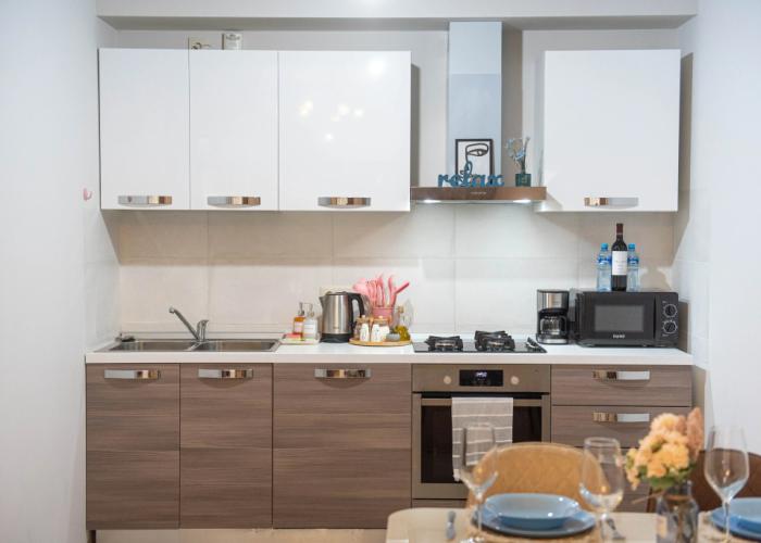 V Khoroshem Komplekse s Posudomoykoy Apartments