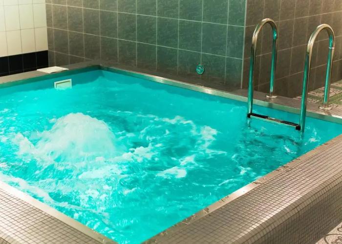 Azhur Hotel