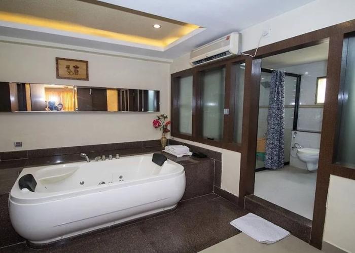 Hotel KRC Palace