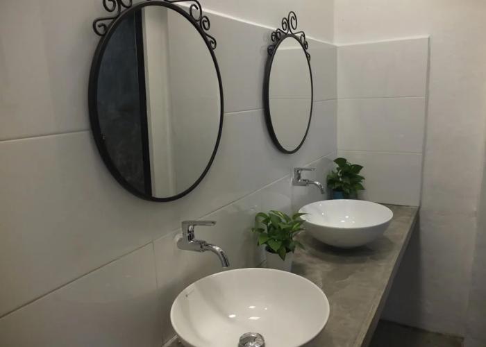 Suite 18 Boutique Hotel - Hostel