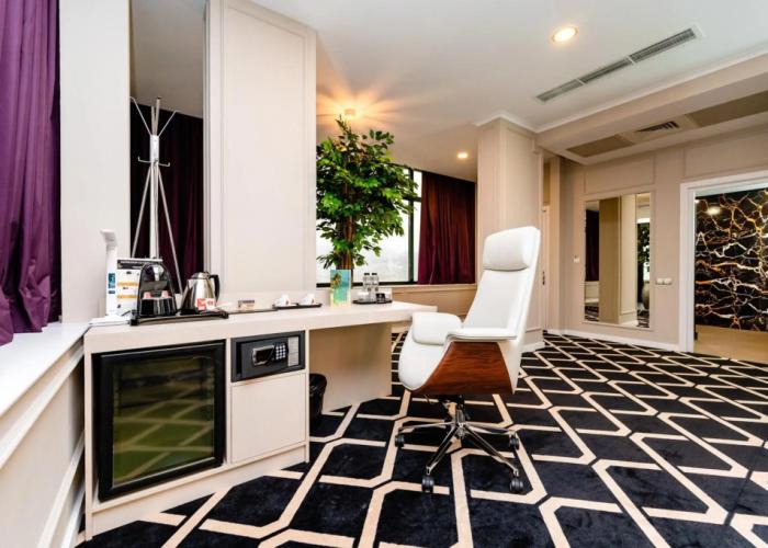 Business Hotel Conference Center & Spa