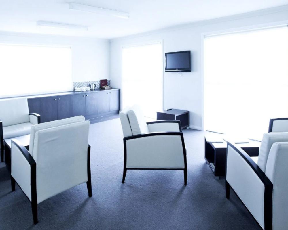 фото Century Inn