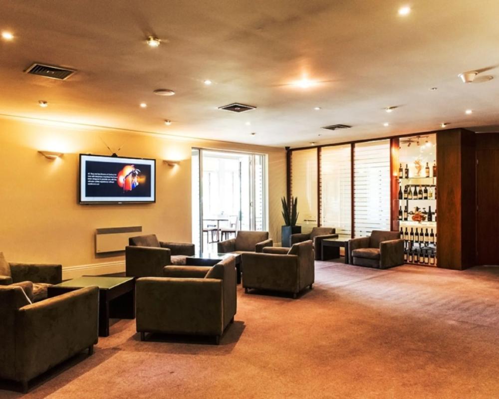 фото Century Inn