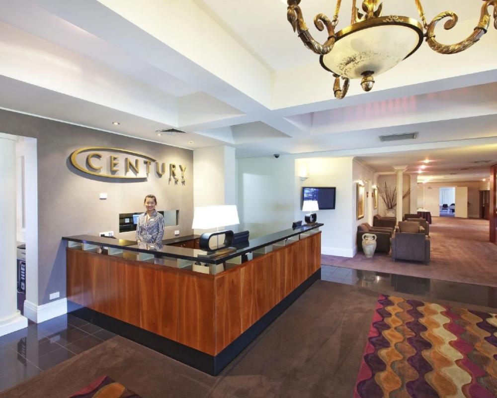 фото Century Inn