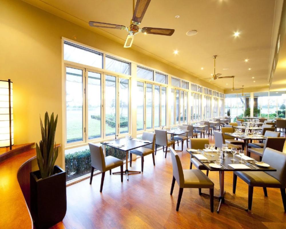 фото Century Inn