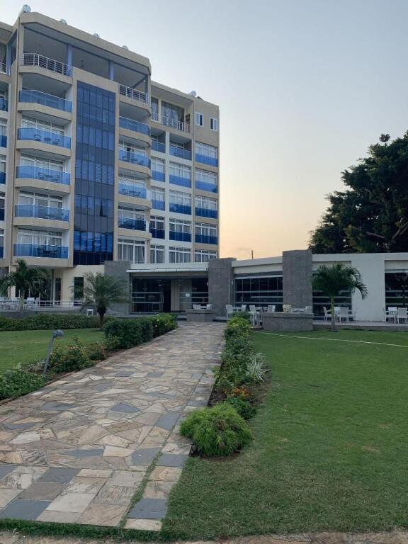 Tanga Beach Resort & Spa