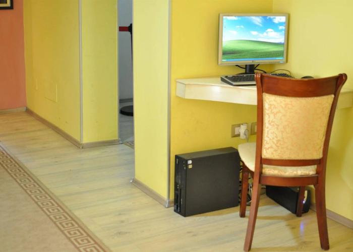 Theranda Hotel