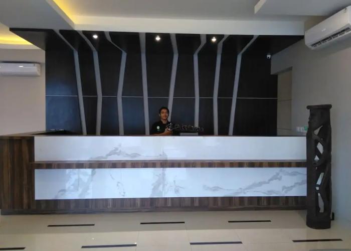 Emerald Hotel