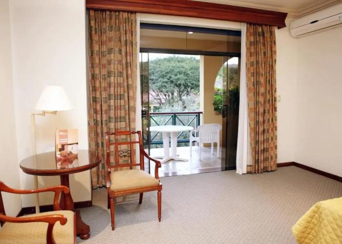 Los Parrales Resort Hotel