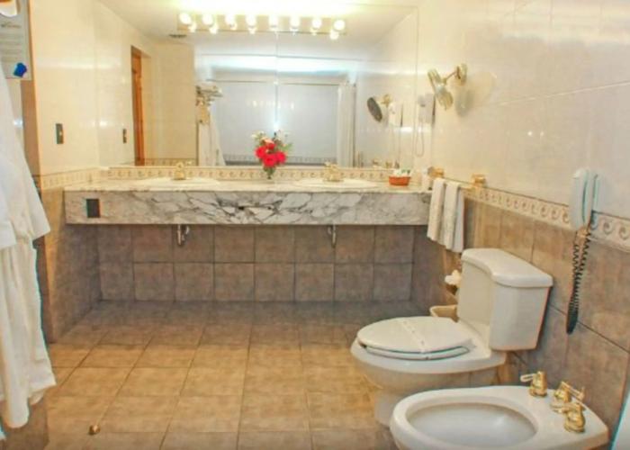 Los Parrales Resort Hotel