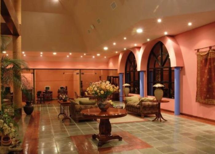 Los Parrales Resort Hotel