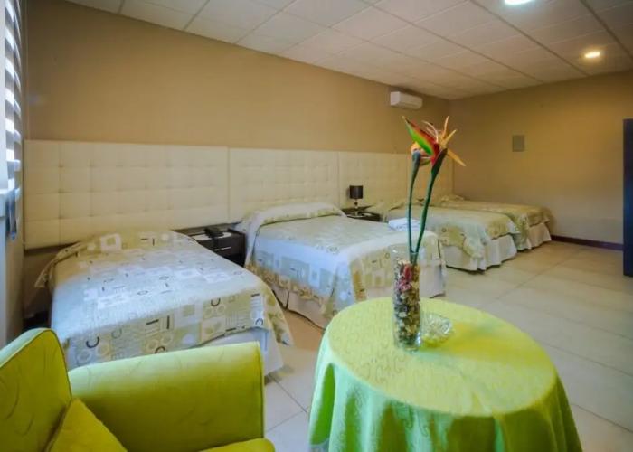 Hotel De Sol