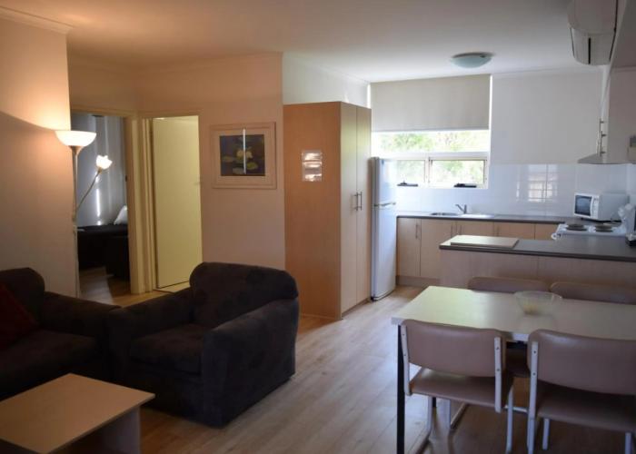 Glenelg Holiday Apartments