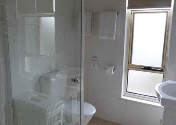 Glenelg Holiday Apartments