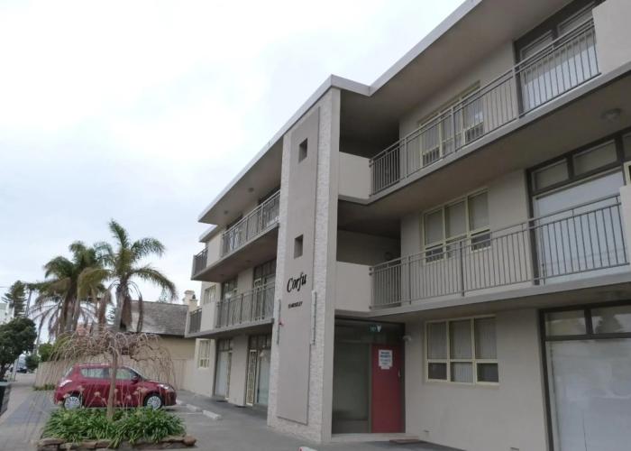 Glenelg Holiday Apartments