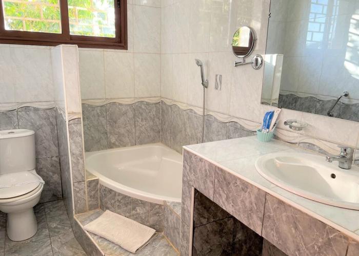 Victory Hotel & Restaurant Tulear