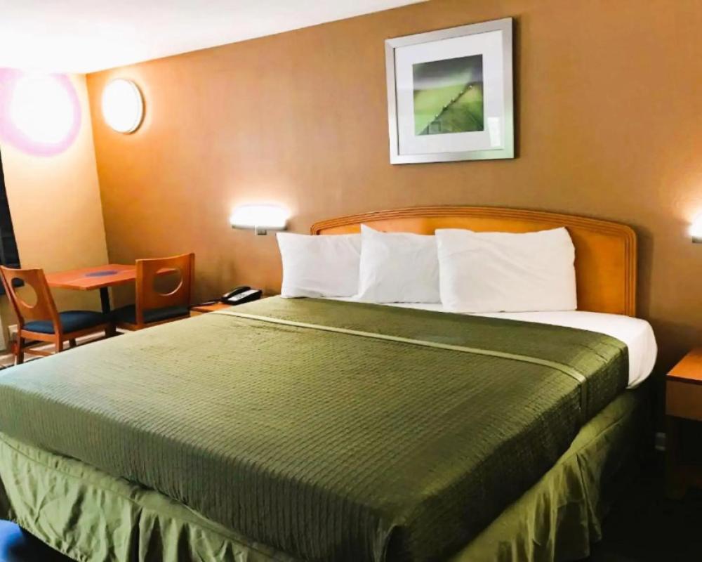 фото OYO Hotel Tallahassee Downtown