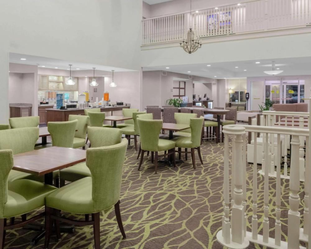 фото Homewood Suites by Hilton Tallahassee