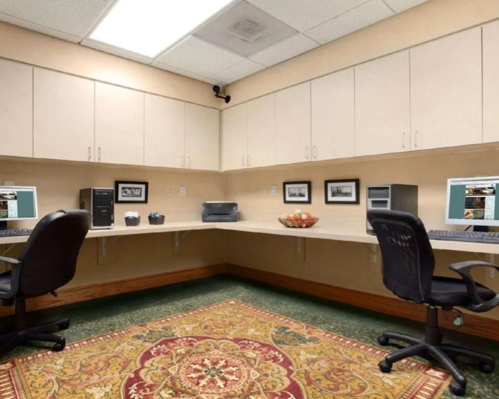 фото Homewood Suites by Hilton Tallahassee