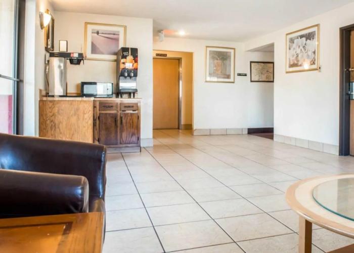 Clarion Pointe Tallahassee-State Capitol