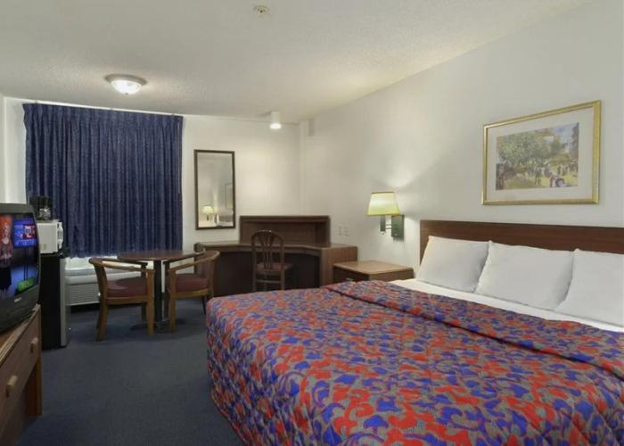 Red Roof Inn Tallahassee - University