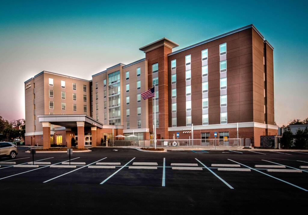 Hampton Inn & Suites Tallahassee Capitol - University