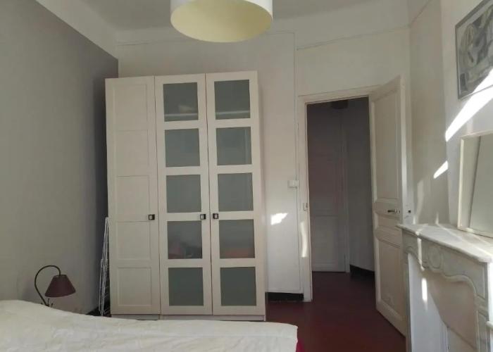 Typical Toulon apartment 50M beaches