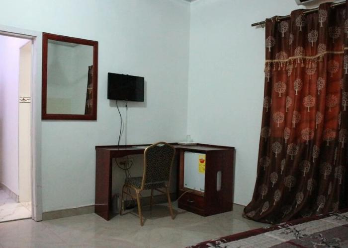Pioneer Guest Lodge