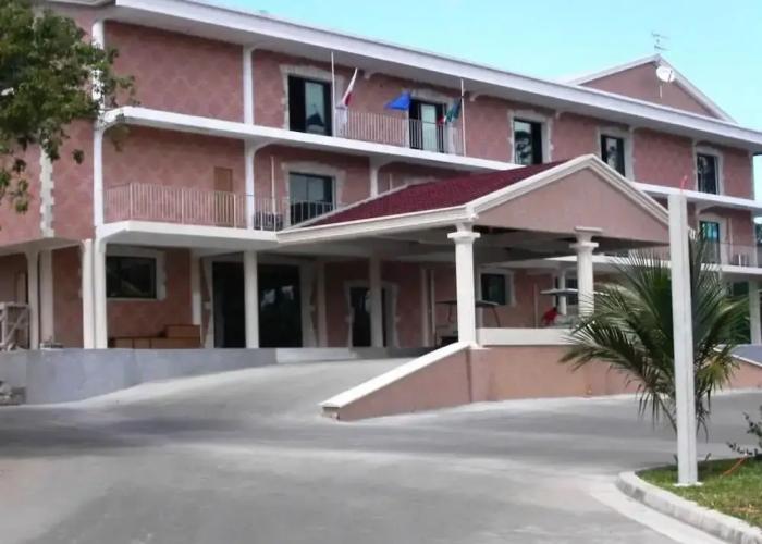 Sunny Golf Hotel