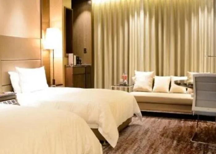Enjoy Hotel