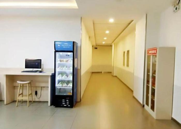 Home Inn JiNan Railway Station Square