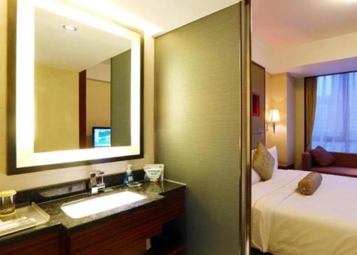 Silver Plaza Quancheng Hotel