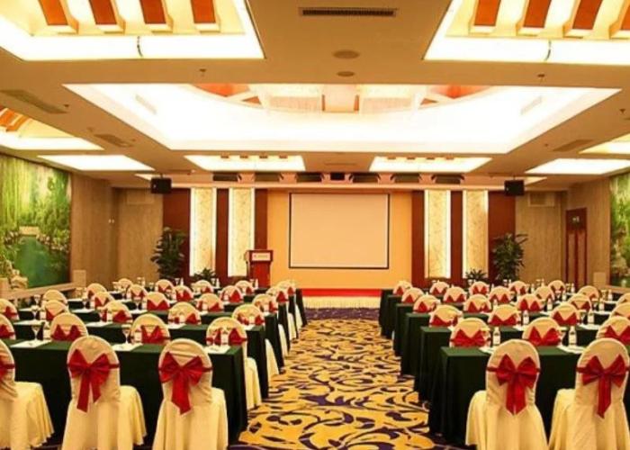 Silver Plaza Quancheng Hotel