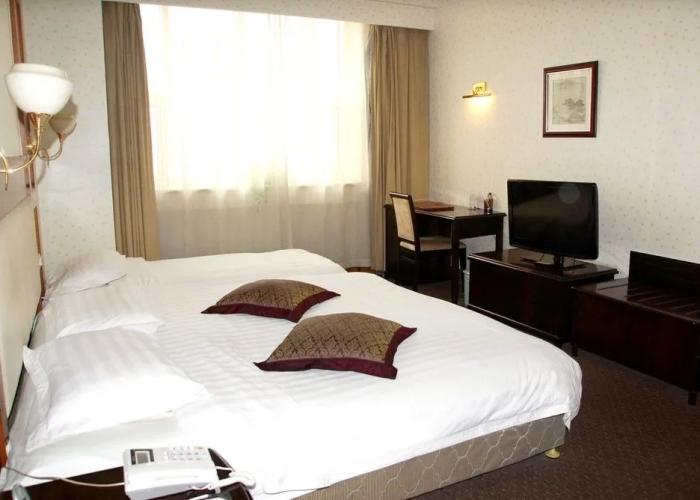 Shandong Yizheng Hotel