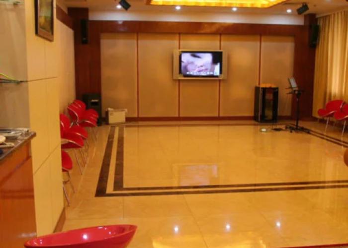 Shandong Yizheng Hotel