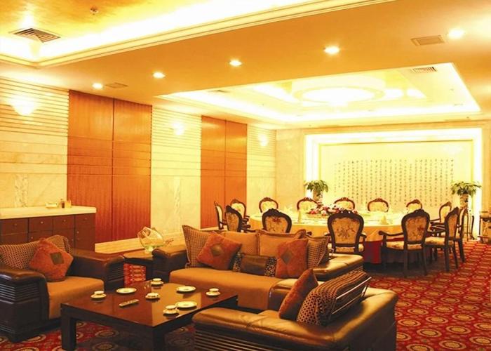 Shandong Yizheng Hotel