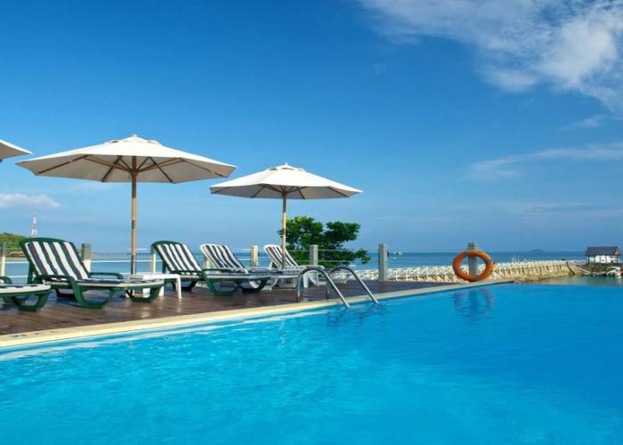 Tunamaya Beach & Spa Resort Tioman Island