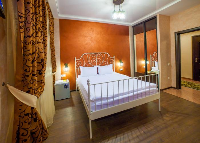 KHalif Hotel