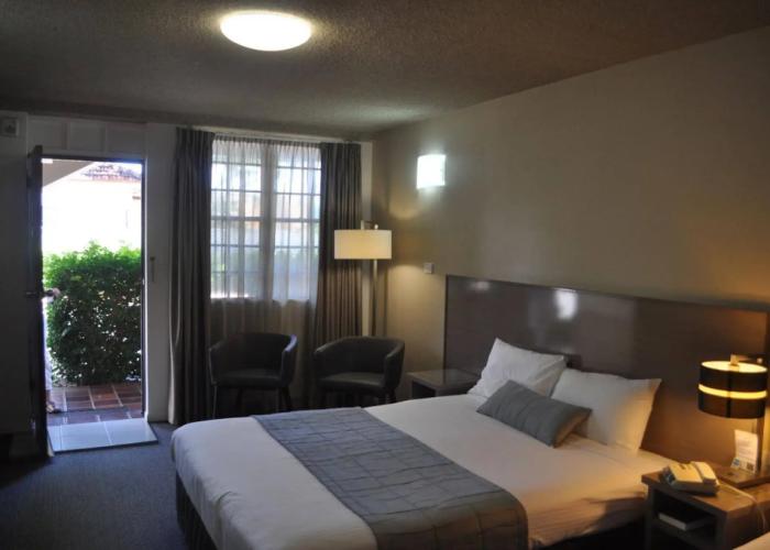 In Town Motor Inn