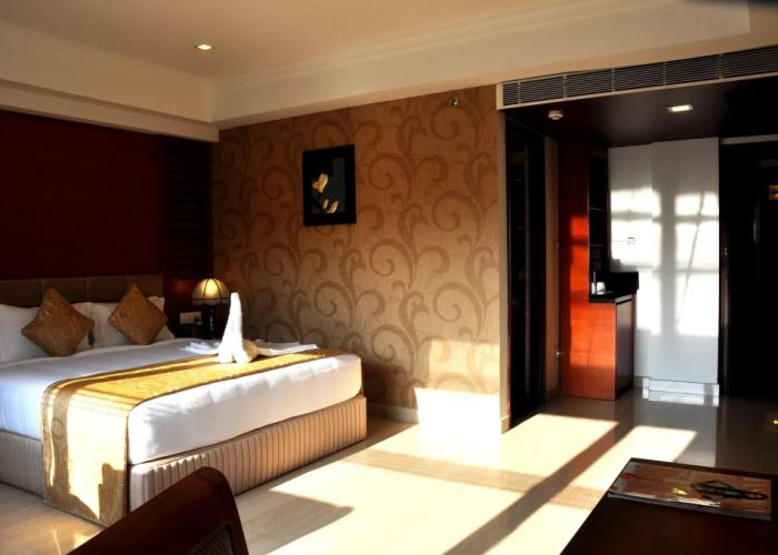 Lake Palace Hotel Trivandrum